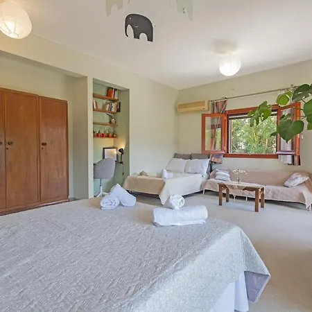 Casa Dentraki